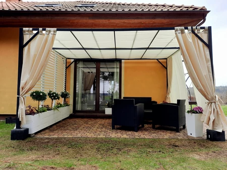 Santorini 3 x 4 m terrasspergola i krämfärgad metall Garden Point