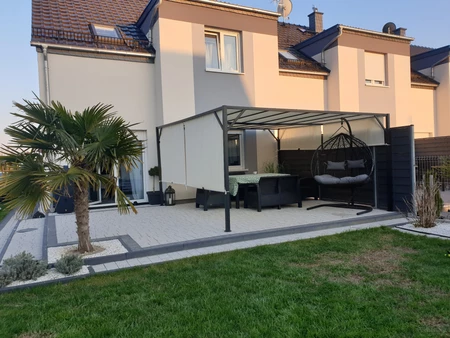 Santorini 4 x 4 m terrasspergola i krämfärgad metall Garden Point