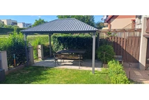 Sardinia 3x4 metall lusthus med gardiner och myggnät Garden Point antracit