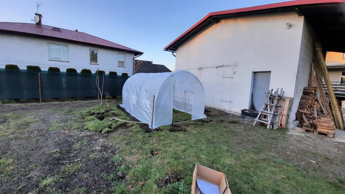 Plasttält metall 2,5x4 m Garden Point vit