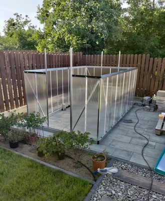 Växthus av polykarbonat Silver Mythos 1,85 x 3,1 m Palram – Canopia
