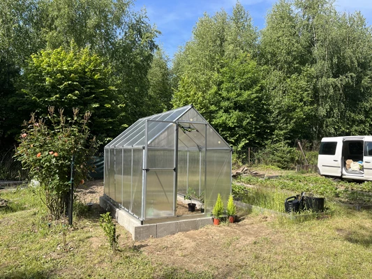 Växthus av polykarbonat Silver Mythos 1,85 x 3,1 m Palram – Canopia